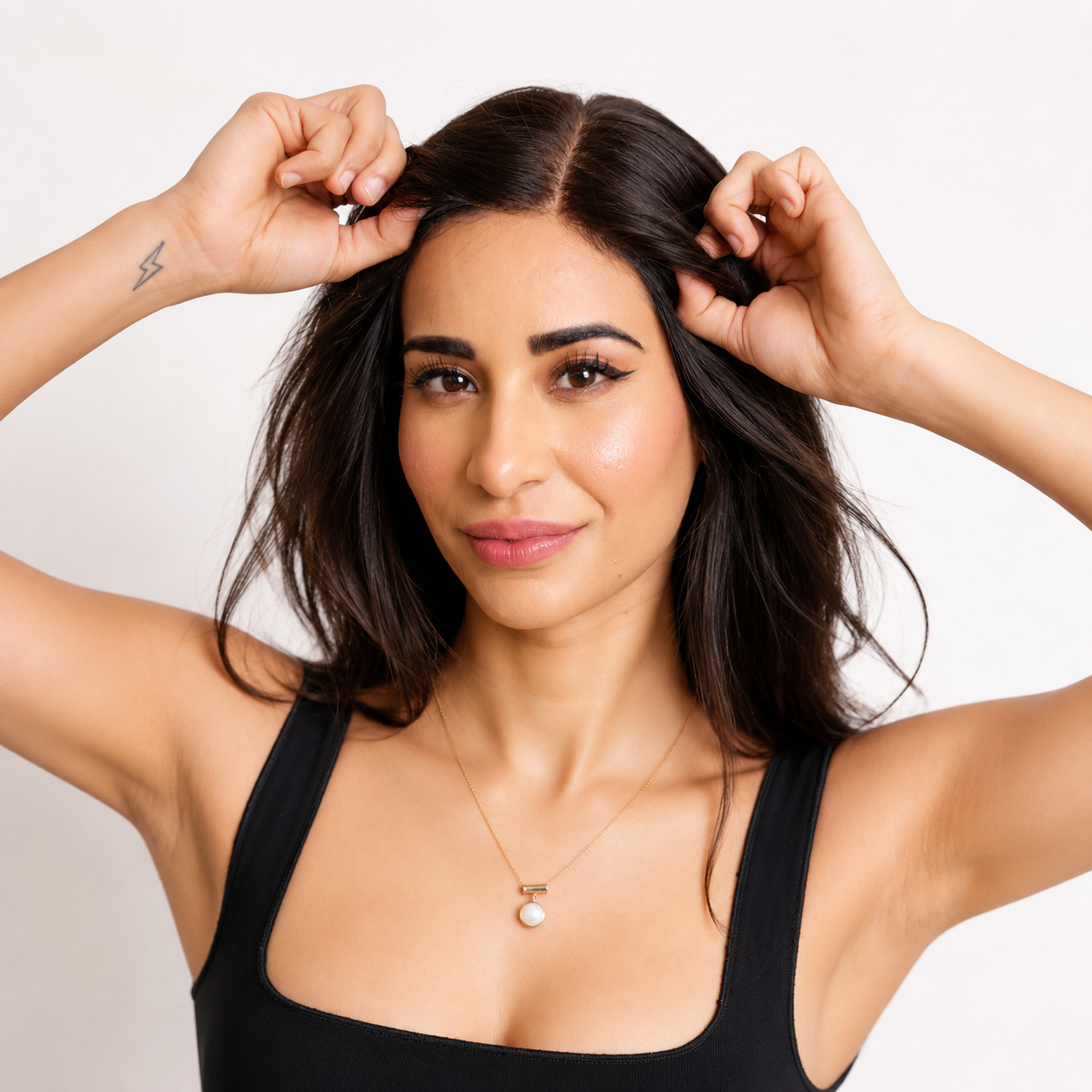 Instantly Fix Your Hairline — No One Will Ever Know
